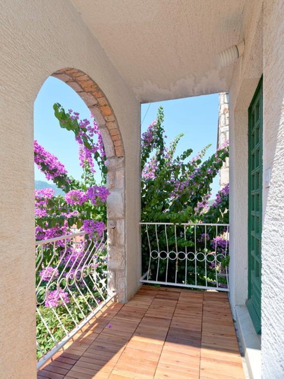 Villa Tota Glamur Jelsa  Exterior photo